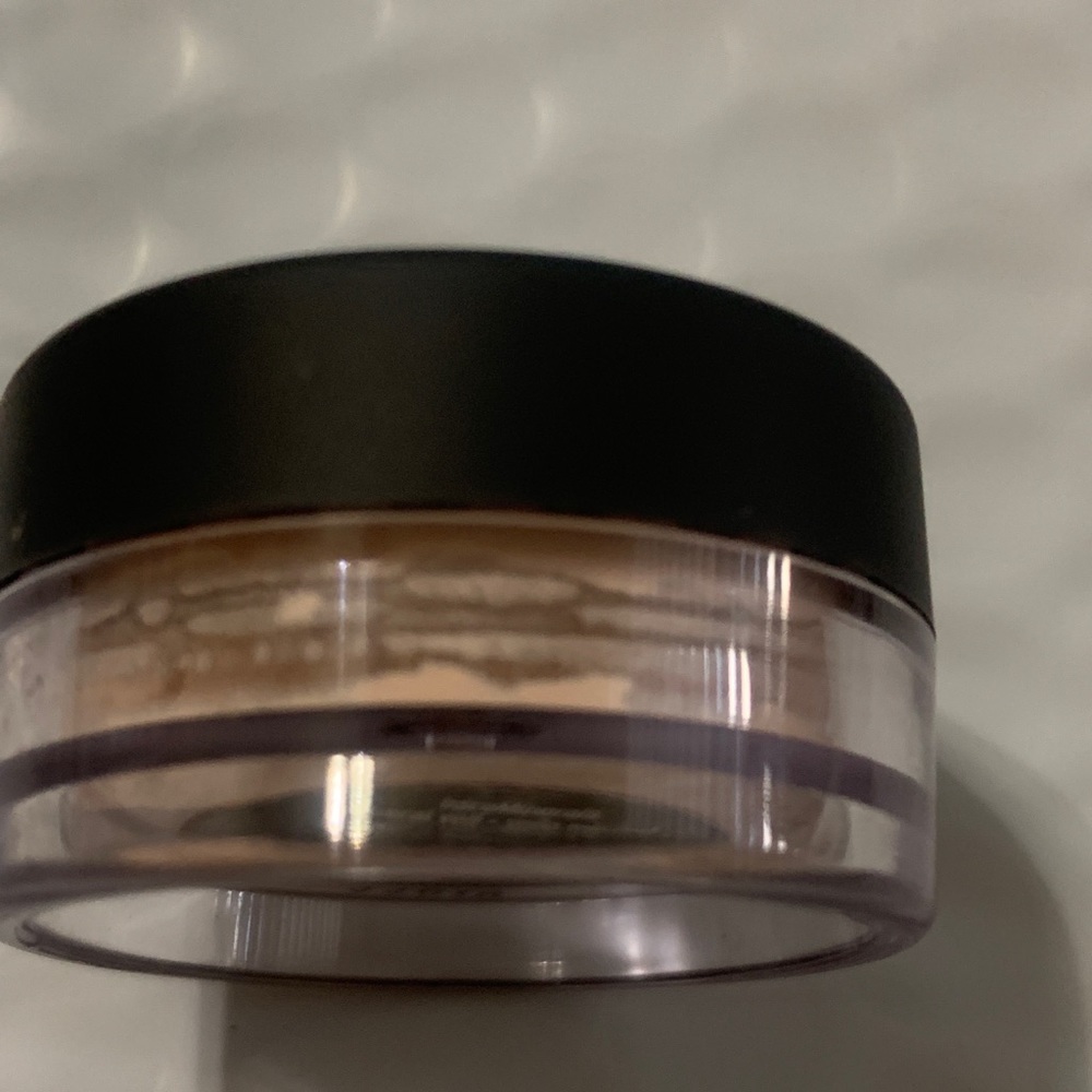 Bare Minerals Small Size Mineral Veil .02 Oz - Picture 6 of 6